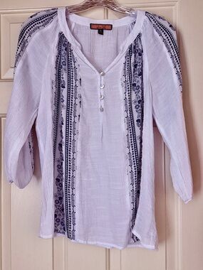 Olive Hill Blue & White Floral Boho Peasant Blouse Henley Split V-Neck Medium